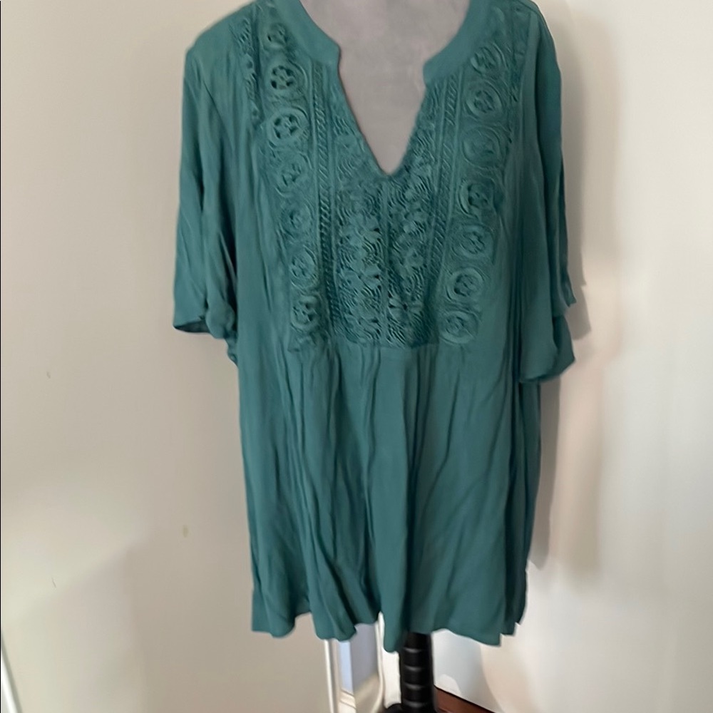 BloomChic Green Embellished Flutter Sleeve Tunic